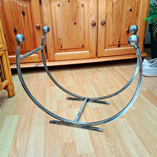 Freestanding metal log - freestanding, holder