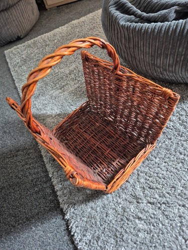 Open ended wicker log basket - open,