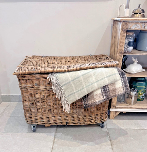 Large antique wicker - large,