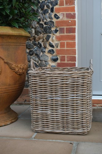 New square kubu wicker - square,